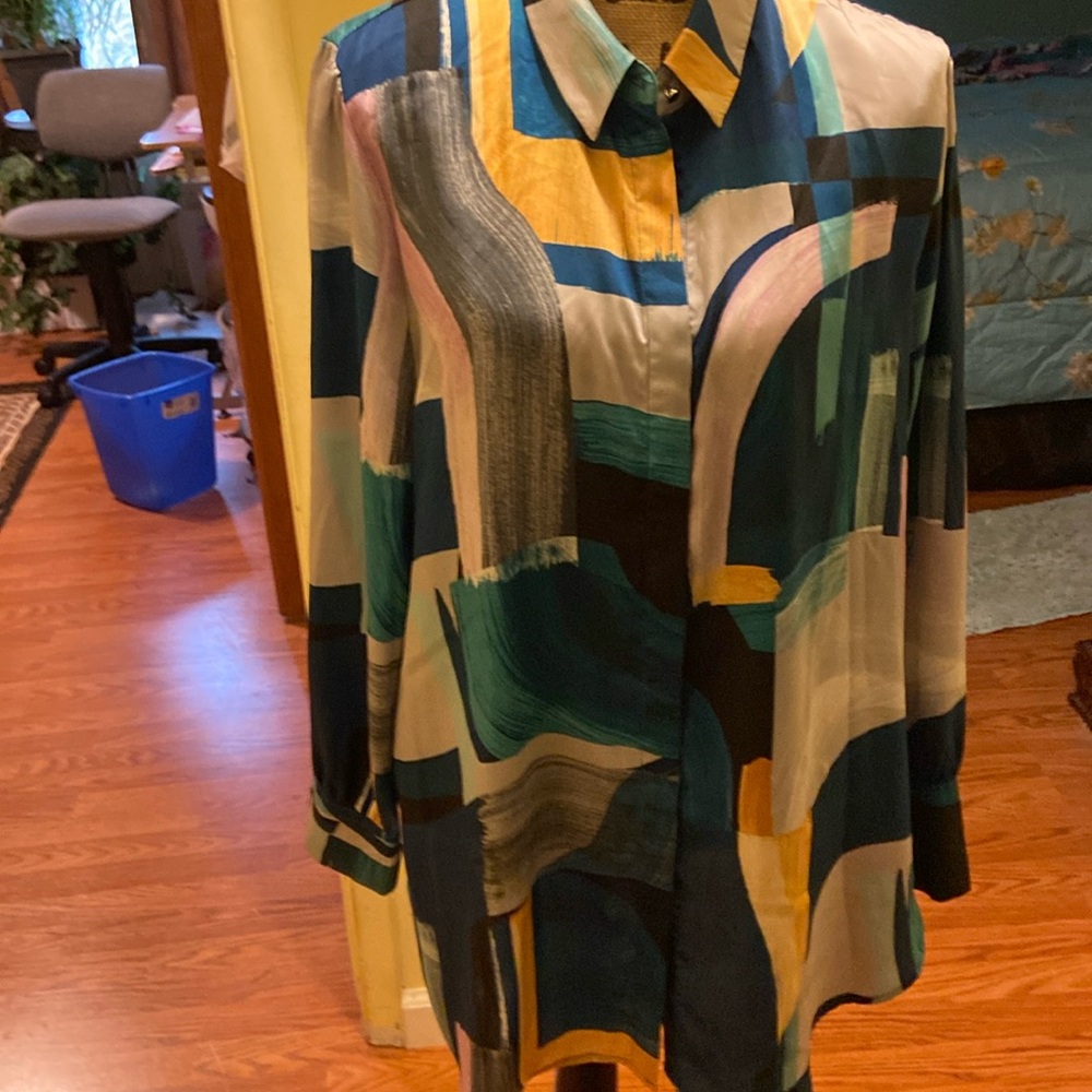 Long sleeve from Chicos, long sleeve multiple colors size3 (16-18)